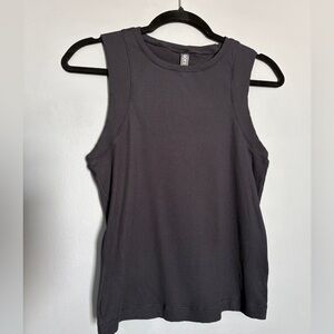 Vuori Charcoal Black Muscle Tee